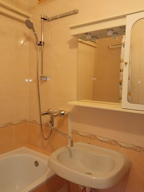 Довгострокова оренда однокімнатної квартири по вул. Лариса Руденко Киев - изображение 7