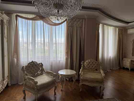 Видовая квартира с дорогим классическим ремонтом Одесса