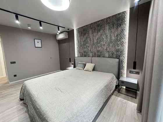 Сдам Люксовую 3ку на Дмитревской, Центр 5 минут пешком. 9/10 этажки. Харьков