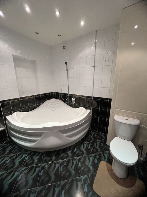 Сдам 2 комнатную квартиру , метро Защитников Украины Харьков - изображение 4