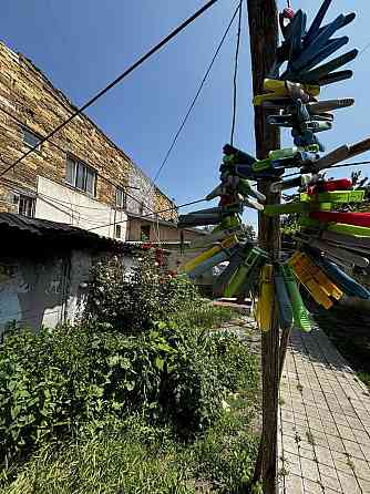 2 кімнатна квартира в центрі біля скверу! Сарай! Одесса