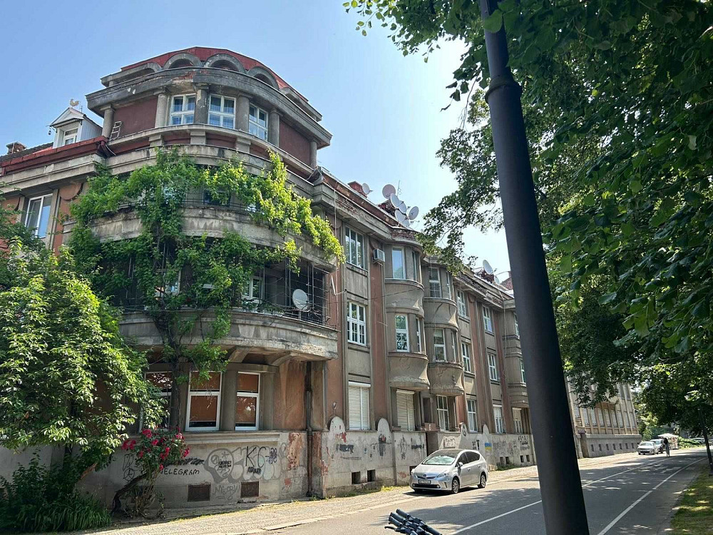 2-кімнатна квартира у центрі з шикарним видом на набережну Ужгород - зображення 1