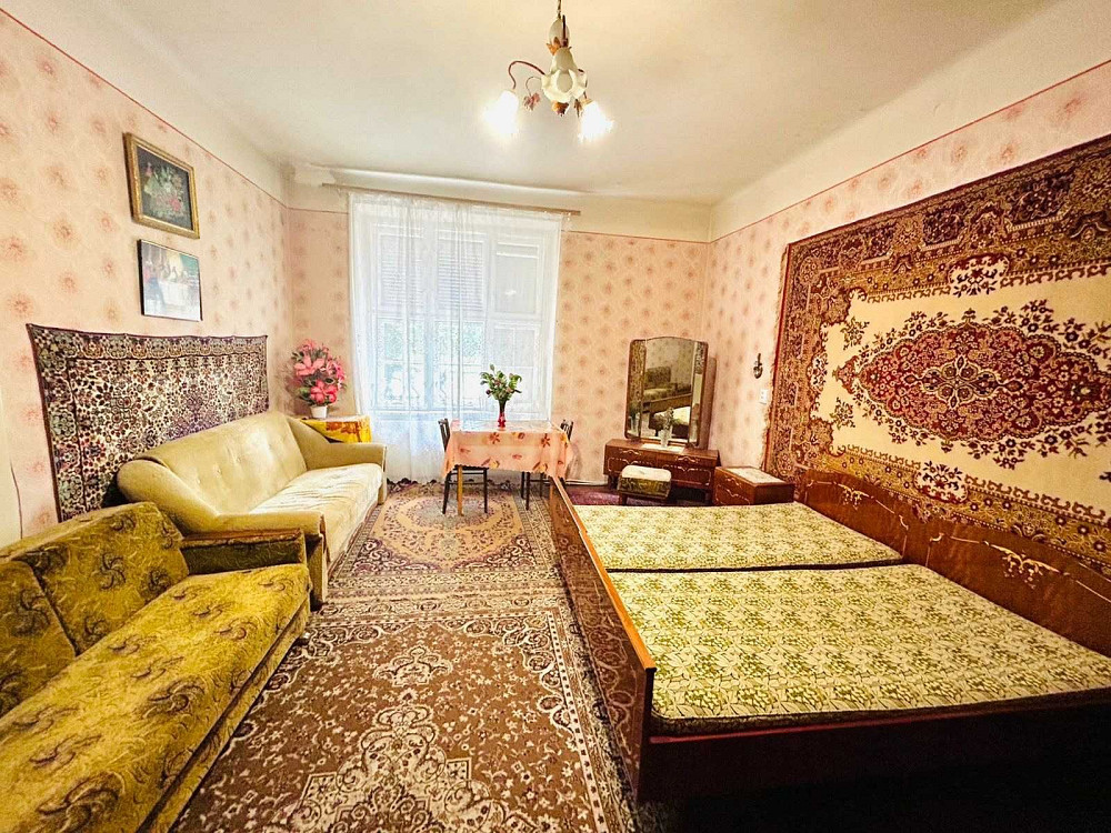 2-кімнатна квартира у центрі з шикарним видом на набережну Ужгород - зображення 2