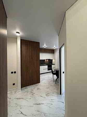 Продам 2-кім кв в ЖК Навігатор з шикарним ремонтом пров.Балтійський 3а Киев