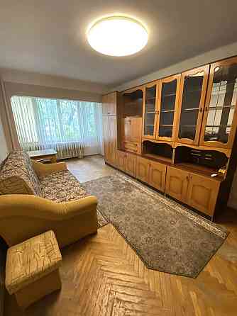 Продаж! бульвар Ігоря Шамо,13!  Вiльна! Киев