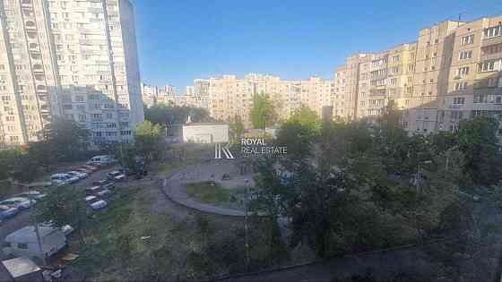 Продаж квартири Вирлиця Київ М Бажана 3 кімнати Позняки 5 поверх Киев