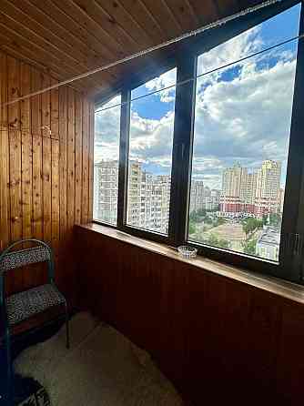 Продаж 3к квартири вул. Срібнокільська  8 Київ