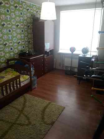 Продам 3-комнатную квартиру в г. Змиев, район Микрорайон Змиев