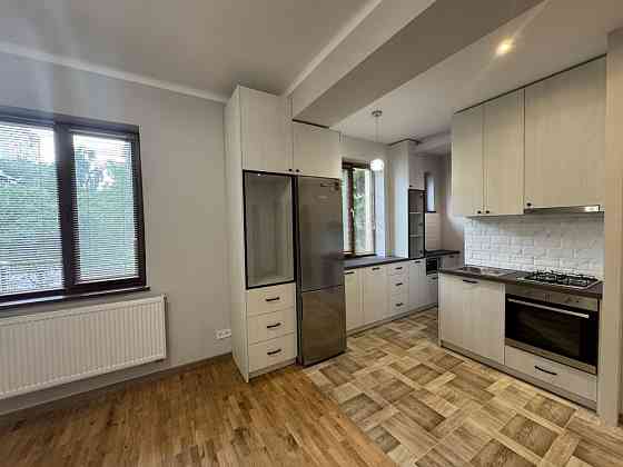 Продаж 2 кімнатноі квартири з ремонтом  по вул. Мазепи Львов