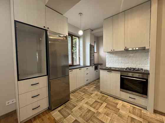 Продаж 2 кімнатноі квартири з ремонтом  по вул. Мазепи Львов