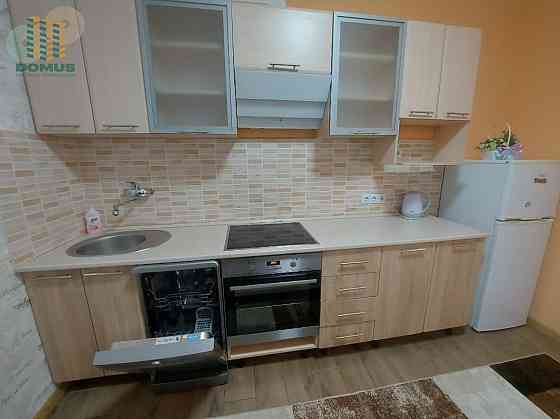 Продам 2 комн ЖК Радужный. С мебелью и техникой. Кладовая! Лиманка