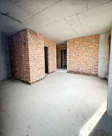 ВЛАСНИК Новобудова бічна вул Стрийської 56,4м 620дол/м2 Тераса 15м2 Сокільники