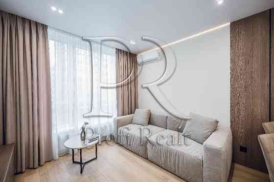 Продаж 1к квартири в ЖК Варшавський/Правди/Олеся/Виноградар ТОП ремонт Киев