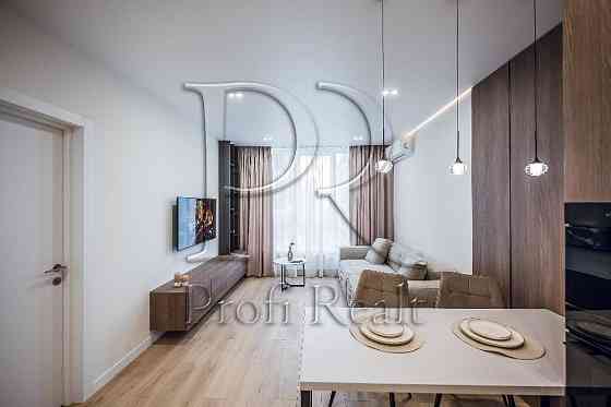 Продаж 1к квартири в ЖК Варшавський/Правди/Олеся/Виноградар ТОП ремонт Киев