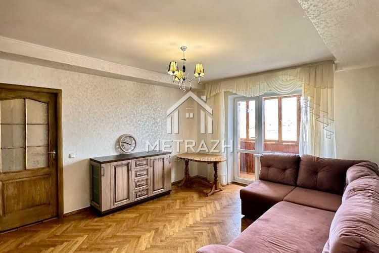 ХІТ ЦІНА! Простора 2к квартира вул. Мілютенка 28а Киев - изображение 1