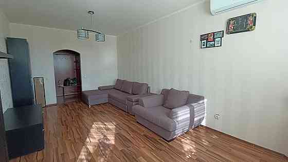 Простора 1- кімната квартира в центрі Бучі з чудовим видом Буча