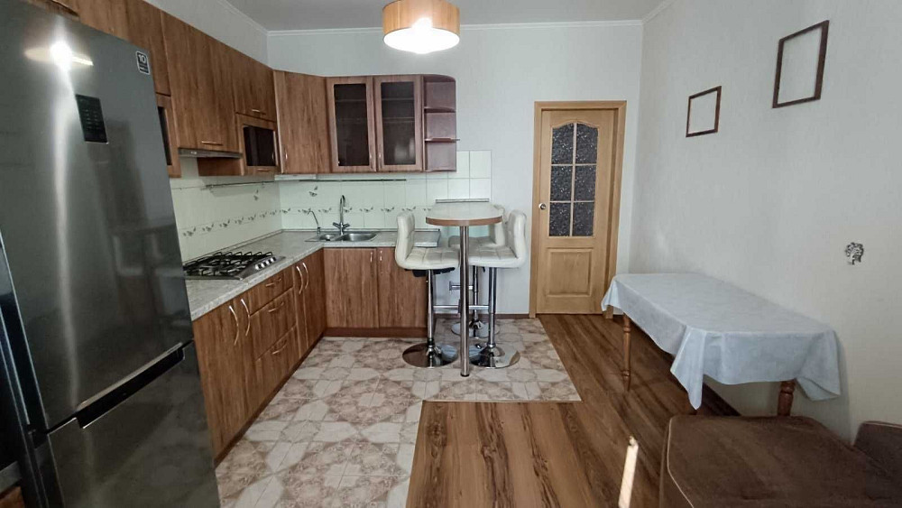 Простора 1- кімната квартира в центрі Бучі з чудовим видом Буча - изображение 8