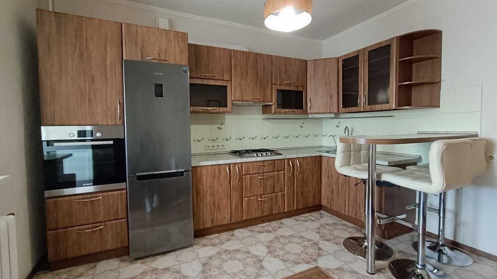 Простора 1- кімната квартира в центрі Бучі з чудовим видом Буча - изображение 7