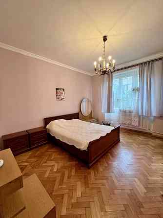 Продаж 3кім. квартири в польському люксі бічна вул.Бандери,поруч центр Львов