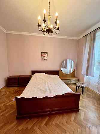 Продаж 3кім. квартири в польському люксі бічна вул.Бандери,поруч центр Львов