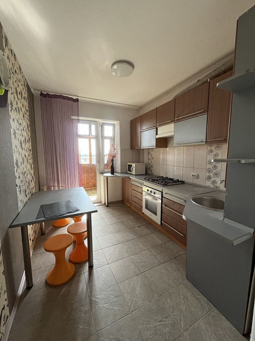 Трикімнатна квартира в районі Автовокзалу Ровно - изображение 2