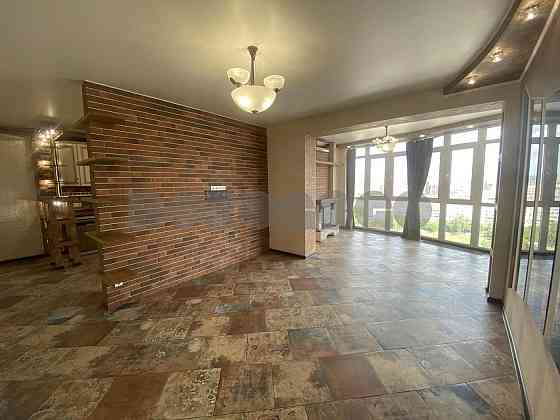 Продаж 3-кімн. кв-ри 120 м2   у   ЖК Авіа-квартал вул. Вітянська 2 Вишневое