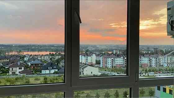 Продам 2-кімнатну квартиру  з ремонтом в новобудові Ровно