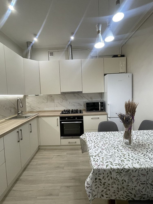 Продаж 1 кімнатна квартира вул Романчука центр Львів - зображення 1