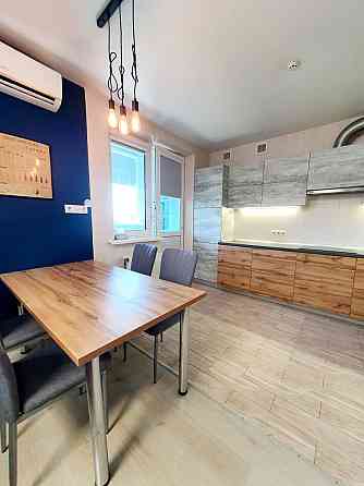 Продам 2х комнатную в новострое  с ремонтом  Алексеевка,  м. Победа Харьков