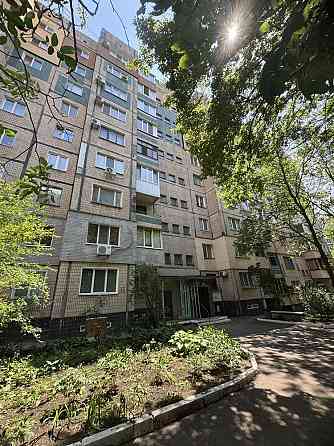 Продам Трехкомнатную квартиру на мкр.Солнечный Саксаганский район. Кривой Рог