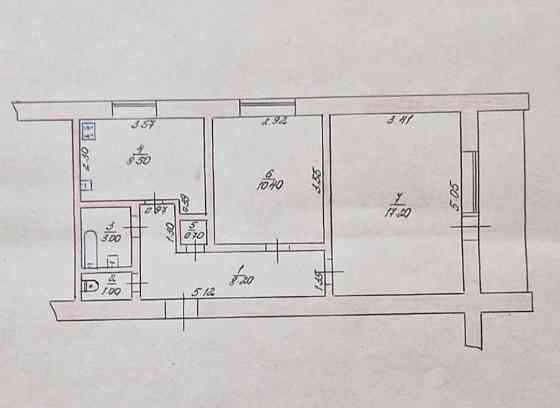 Продам квартиру 54m² з лоджиєю плюс гараж в дворі Первомайский (Харьковская обл.)