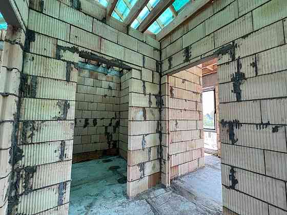 3к квартира з власним двориком, закрита територія, газ, класна локація Буча