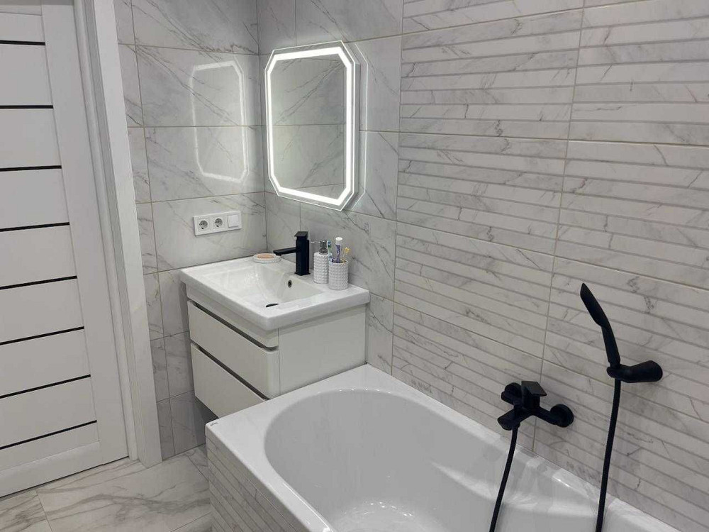 Красива двокімнатна квартира з ремонтом!10 хв до Києва!Мін.Оформлення! Ирпень - изображение 4