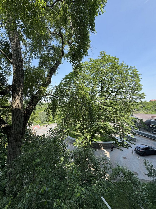 Велика Житомирська 24Б, Рейтерська, Пейзажна алея. Золоті ворота. Київ - зображення 2