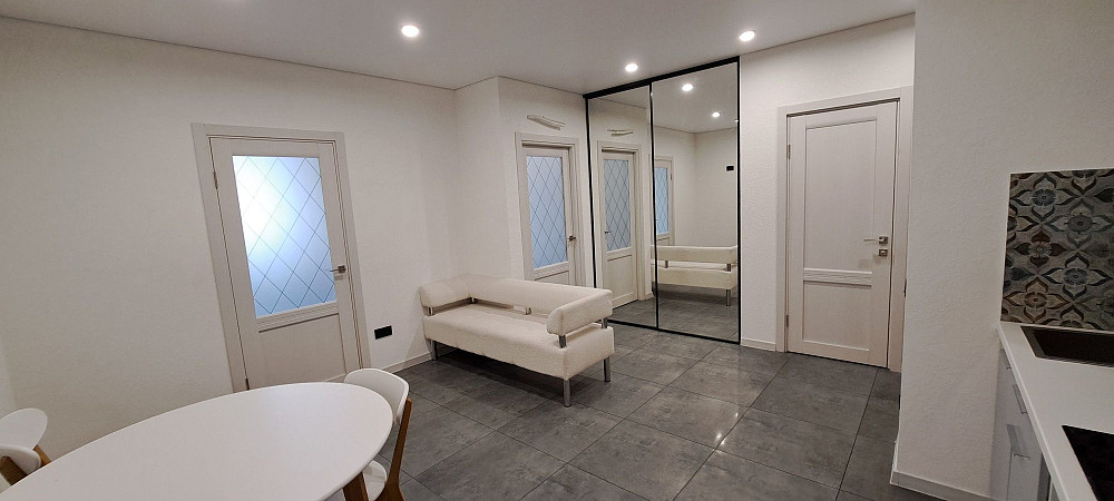 Шикарная 2 к. с ремонтом и мебелью, средний этаж,охраняемая территория Odesa - photo 3