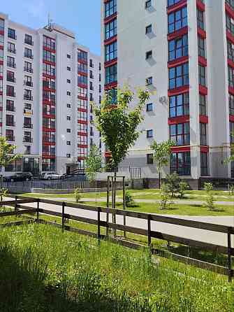 Продаж просторої квартири з власним подвір'ям в Містечку Козацькому_D Крихівці