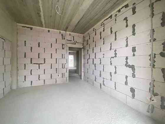 Продаж просторої квартири з власним подвір'ям в Містечку Козацькому_D Крихівці