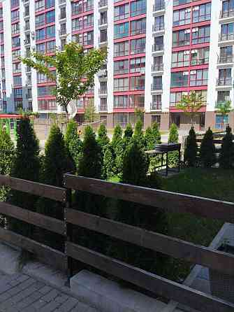 Продаж просторої квартири з власним подвір'ям в Містечку Козацькому_D Крихівці