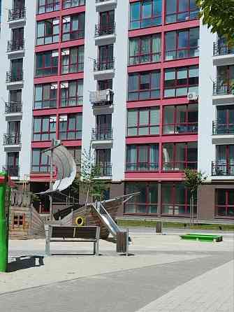 Продаж просторої квартири з власним подвір'ям в Містечку Козацькому_D Крихівці