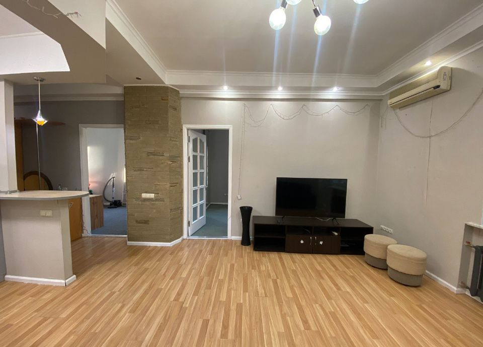 КУЛЬТУРЫ 10! Сумской Рынок! Метро Университет! Продам 3к 65м2 Харків - зображення 4