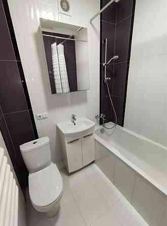 Продаж двокімнатноі квартири поруч парку та озера. Івано-Франківськ