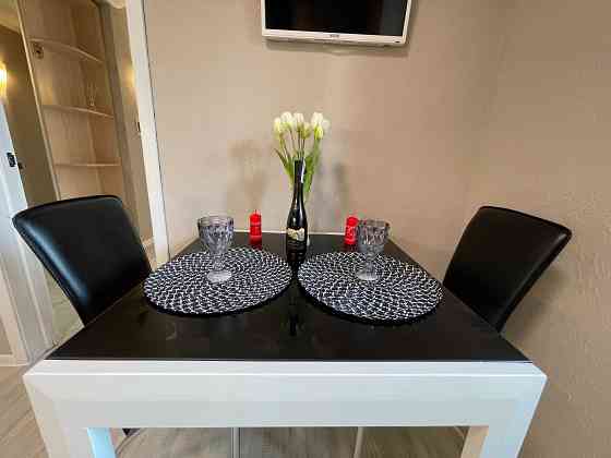 Простора 2К квартира з ремонтом поруч парк Центральний Ирпень