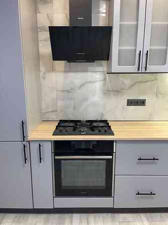 Простора 2К квартира з ремонтом поруч парк Центральний Ирпень