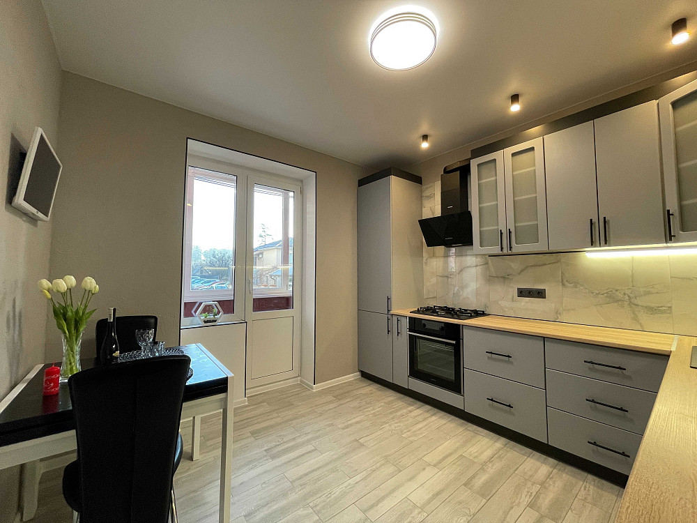 Простора 2К квартира з ремонтом поруч парк Центральний Ирпень - изображение 5