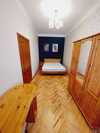 Сдам 2 комн.квартиру в самом ЦЕНТРЕ Киева, ул.Софиевская 4, метро-1мин Київ