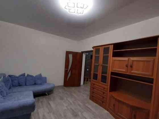 Сдам 2к.- х комнатную кв-ру 8000 Командировка Каменское (Запорожская обл.)