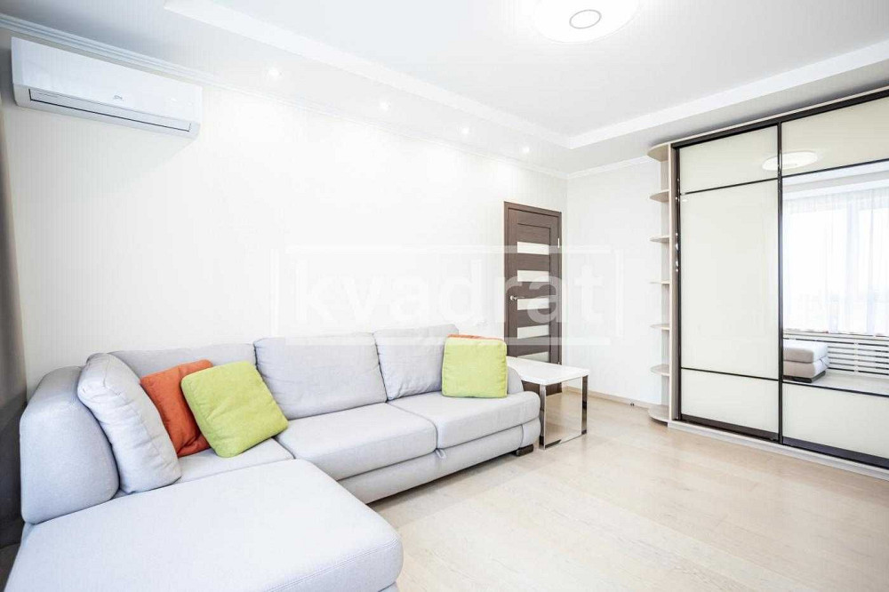 Оренда 2кв. 65м2 ЖК Зарічний вул. Зарічна 1В Осокорки Дарницький район Київ - зображення 1