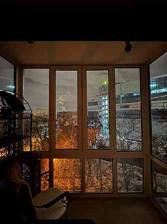 Оренда стильна студія - Госпітальна 2; м. Палац спорту - 3 хв.; Київ