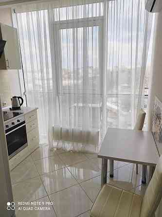 Сдам длительно 1-но комн квартиру в 22 Жемчужине на Болгарской бл.цент Одесса