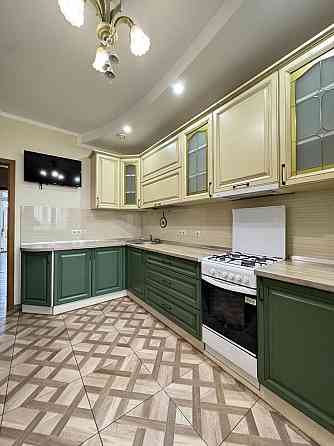 Кришталеві Джерела Метрологічна 11Б Голосіївський район 52м2 Київ